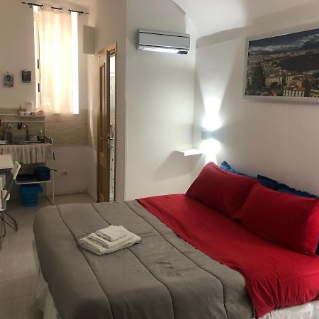 Casa Vacanza De Luca 那不勒斯 外观 照片